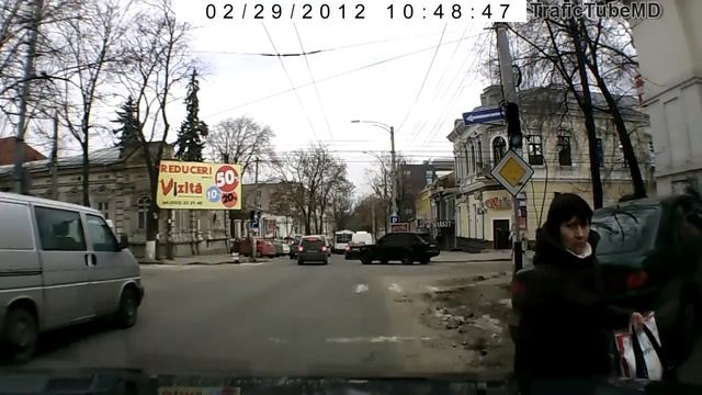 Oaspetele din Romania.mp4 смотреть онлайн
