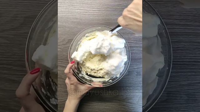 Легкие блины с клюквеной заправкой