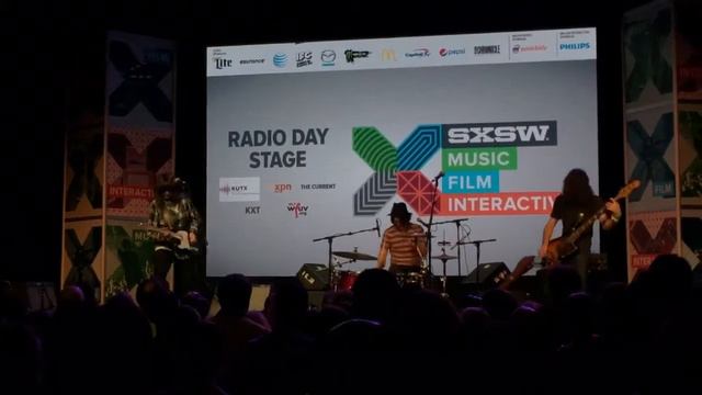 Courtney Barnett - Avant Gardener - SXSW 2015 смотреть онлайн