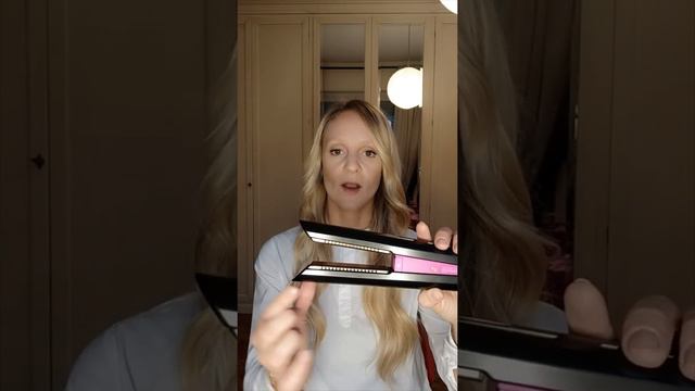 Come impostare la temperatura della piastra Dyson Corrale™ in base alla tipologia dei miei capelli? смотреть онлайн