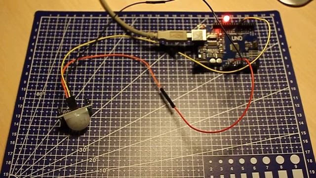 Датчик движения HC-SR501 и подключение его к плате Arduino UNO. Первый опыт. смотреть онлайн