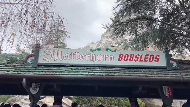 🔴 Live at Disneyland 🏰 For Rope Drop смотреть онлайн