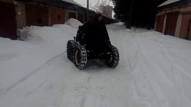 Гусеничный вездеход на съёмных гусеницах. Два двигателя своими руками смотреть онлайн