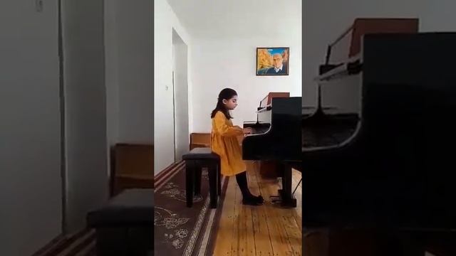 Lia Saakyan смотреть онлайн