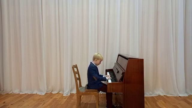 Шуточка (Т.Максимов),исп.Максим Батурин смотреть онлайн
