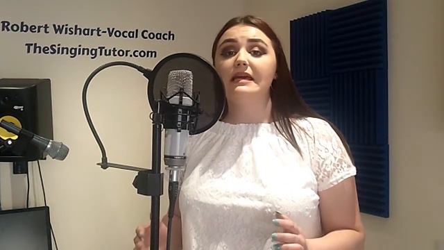 Kelsey Barr sings "use somebody" (acoustic cover) смотреть онлайн