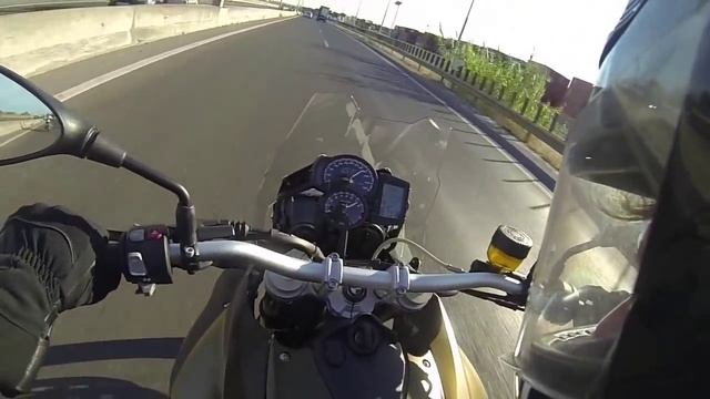BWM GS 1200 2015 Vs BMW GS 800 2015 - Top Speed | Acceleration