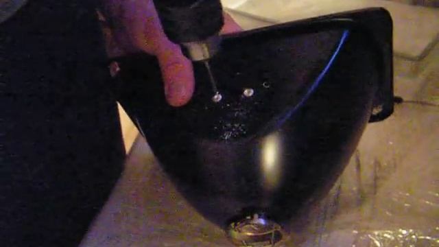 Высверливание отражателя фары вольво \ Drilling reflector lights смотреть онлайн