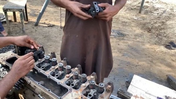 Rebuilding Cummins 6bt Diesel Engine || How to Rebuild Cummins Engine