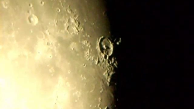 mond смотреть онлайн