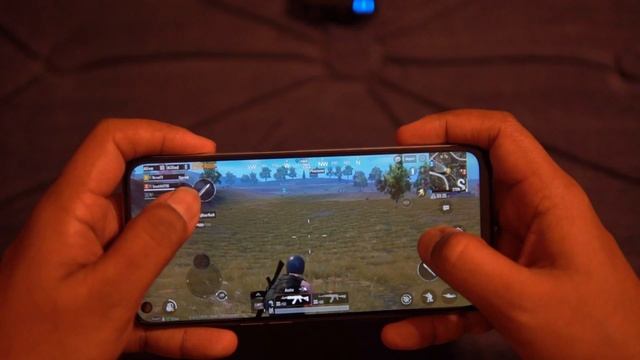 Realme 6 Gaming Review Malayalam -PUBG Mobile Graphics, Heating and Battery Drain смотреть онлайн
