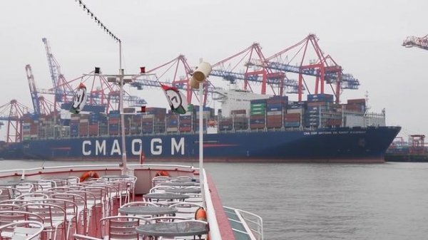 HAMBURG TRAVEL GUIDE | 10 Things to do Hamburg, Germany on a 24 Hour Visit! ??