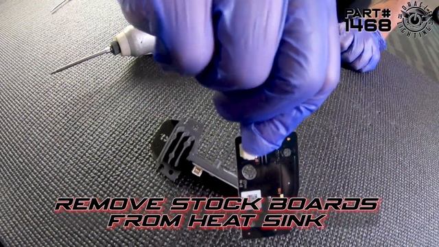 2021 Ford Bronco ColorSHIFT® RGB+W Headlight Halo Upgrade Kit смотреть онлайн