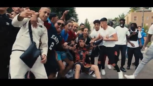VALE PAIN LOUBOUTIN FT RONDO DA SOSA (OFFICIAL VIDEO) смотреть онлайн