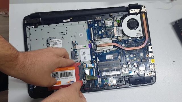 HP TPN C125 Laptop SSD Upgrade 2022 смотреть онлайн