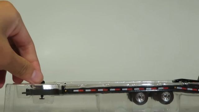 First Gear 1:50 Mack Granite and Black Tag Trailer Review смотреть онлайн