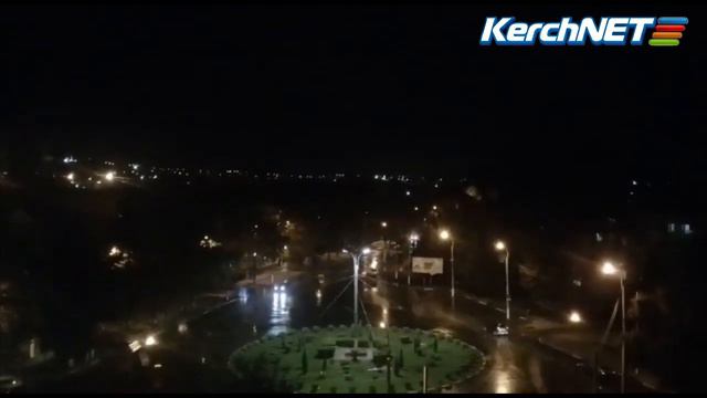 Вокруг Керчи сверкали молнии смотреть онлайн