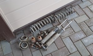 Замена задних стоек и пружин на Kia Ceed JD