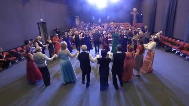 ХОРОВОД "ВО САДУ ЛИ В ОГОРОДЕ" смотреть онлайн