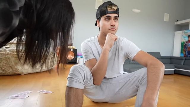 TRY NOT TO REACT CHALLENGE! смотреть онлайн