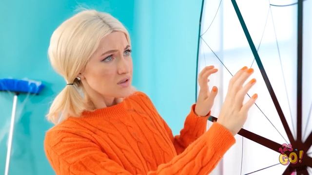 Невероятная среда против ремонта комнаты Энид || Экстремальные DIY-хаки для комнаты мечты от 123 GO смотреть онлайн