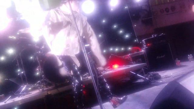 Michale Graves- Walk Among Us (Live in El Salvador) смотреть онлайн