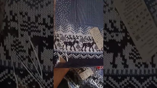 Обзор на новогодние свитера, шапки и шарфы. смотреть онлайн