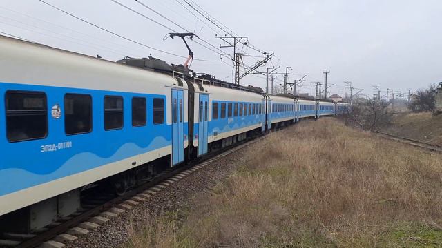 ЭП2Д-0111 НА ПЕРЕГОНЕ ЕВПАТОРИЯ-КУРОРТ - ЕВПАТОРИЯ-ТОВАРНАЯ + ПРИВЕТЛИВАЯ БРИГАДА! [КЖД ЯНВАРЬ 2023 смотреть онлайн