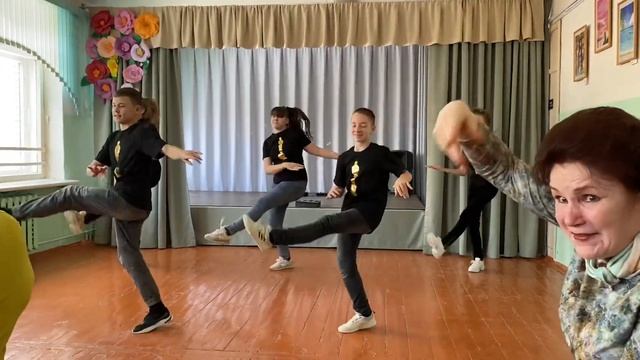 07.03.2023. Танец для учителей на 8 марта. Федерико Феллини. смотреть онлайн