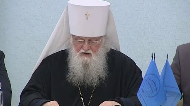 В Ярославле состоялась конференция, посвященная 275-летию освящения храма Петра и Павла смотреть онлайн