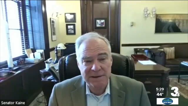 USS Gerald R. Ford and USS Dwight Eisenhower remain near Israel as conflict continues смотреть онлайн