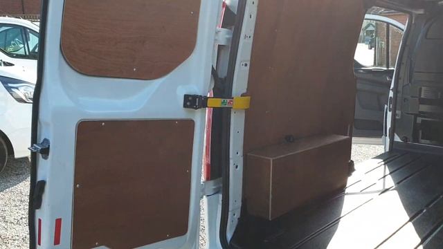 Used Ford Transit Custom Limited van for sale at Roy wood Transits смотреть онлайн