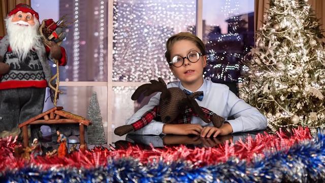 ПОЧЕМУ НАРЯЖАЮТ ЁЛКУ НА НОВЫЙ ГОД? Как нарядить ёлку за 1 секунду? смотреть онлайн