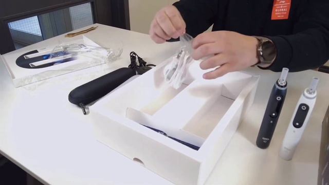 Unboxing Oral-B IO 7C Series Rechargeable Toothbrush! 开箱！Oral-B智能IO 7C系列云感牙刷套装！ смотреть онлайн