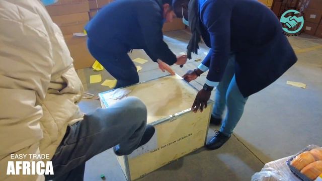 Container Loading before the Chinese New year Easy Trade Africa" #yiwuchina смотреть онлайн