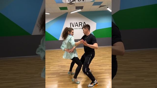 Зажигательный танец Сальса в Москве / Студия парных танцев Ивара смотреть онлайн