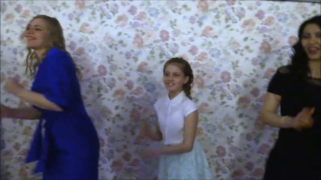 Уфа ведущий. Поющая Анна Тетерюк - 8905 3075855 Танцуют все! Поющая ведущая Анна. Уфа. смотреть онлайн