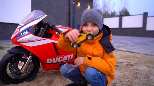 Джип-ВЕЗДЕХОД...Jeep all-terrain vehicle. Little motorcycle VS big JEEP. смотреть онлайн