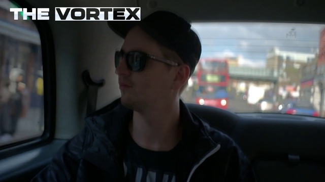 Robin Schulz Feat. Jasmine Thompson - Sun Goes Down