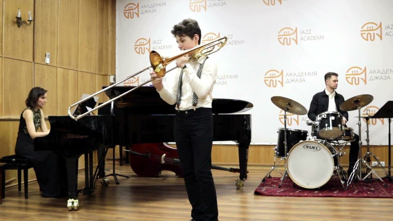 Отчетный концерт эстрадно-джазового отделения музыкальной школы Академии джаза смотреть онлайн