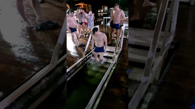 крешенские купания, полный метр))) смотреть онлайн