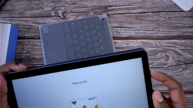 Lenovo Chromebook Duet Unboxing + First Impressions!! [2022] смотреть онлайн