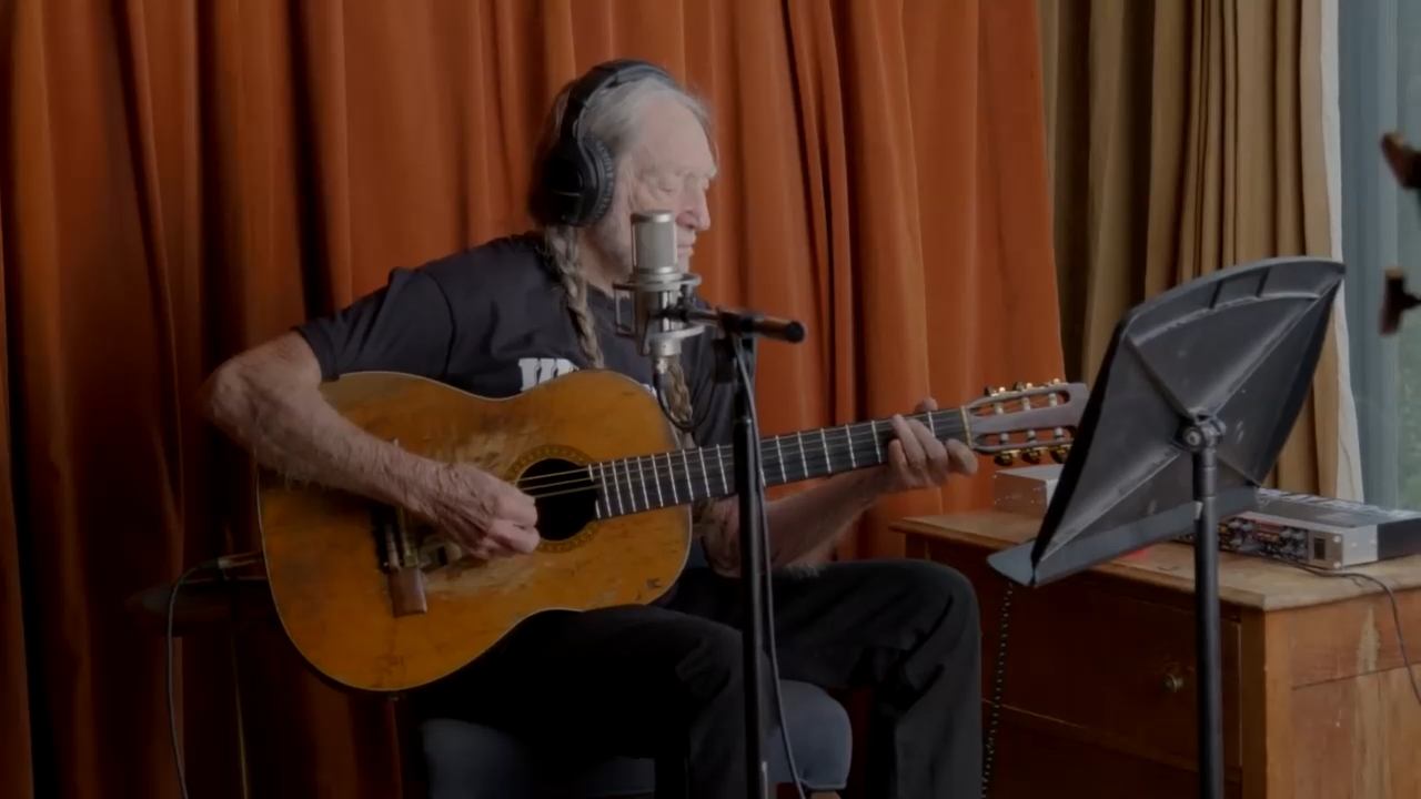 Willie Nelson - Summertime