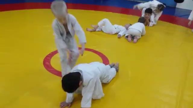 Видео3- Тренировка по Кудо в ФОК "Крылья Советов" дети смотреть онлайн