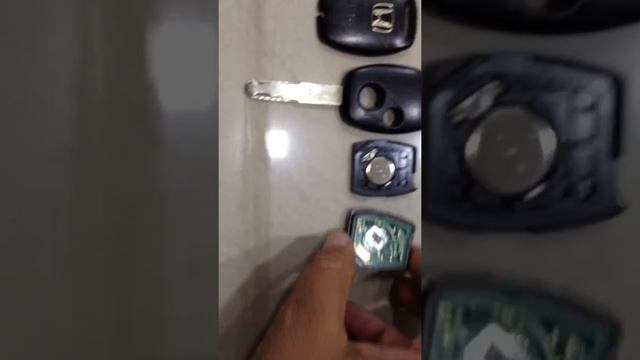 Inside Honda City Car Key, Changing the Battery смотреть онлайн
