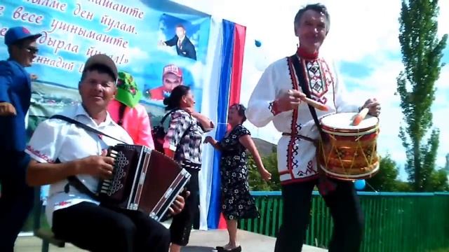 Народный танец "Веревочка". Кайраково, Мишкинский р-н, РБ. 2016 г. смотреть онлайн