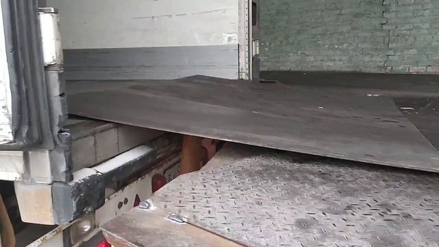 Работа на новой территории) Бедная резина. Работа в городе) смотреть онлайн