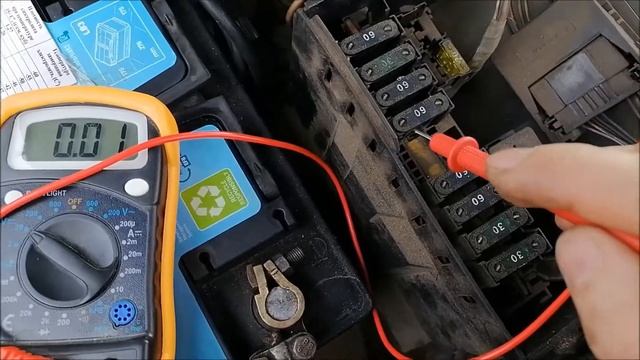 Как найти неисправные ПРЕДОХРАНИТЕЛИ данных типов, не вынимая их?! Один из способов проверки! смотреть онлайн