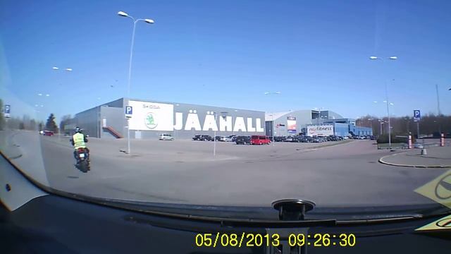 Проезд круга на мотоцикле смотреть онлайн