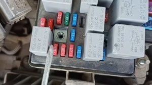 РЕЛЕ ПОД КАПОТОМ Kia Spektra